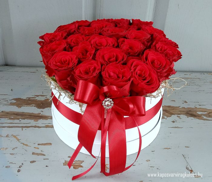 Valentin nap Vörös rózsa virágdoboz